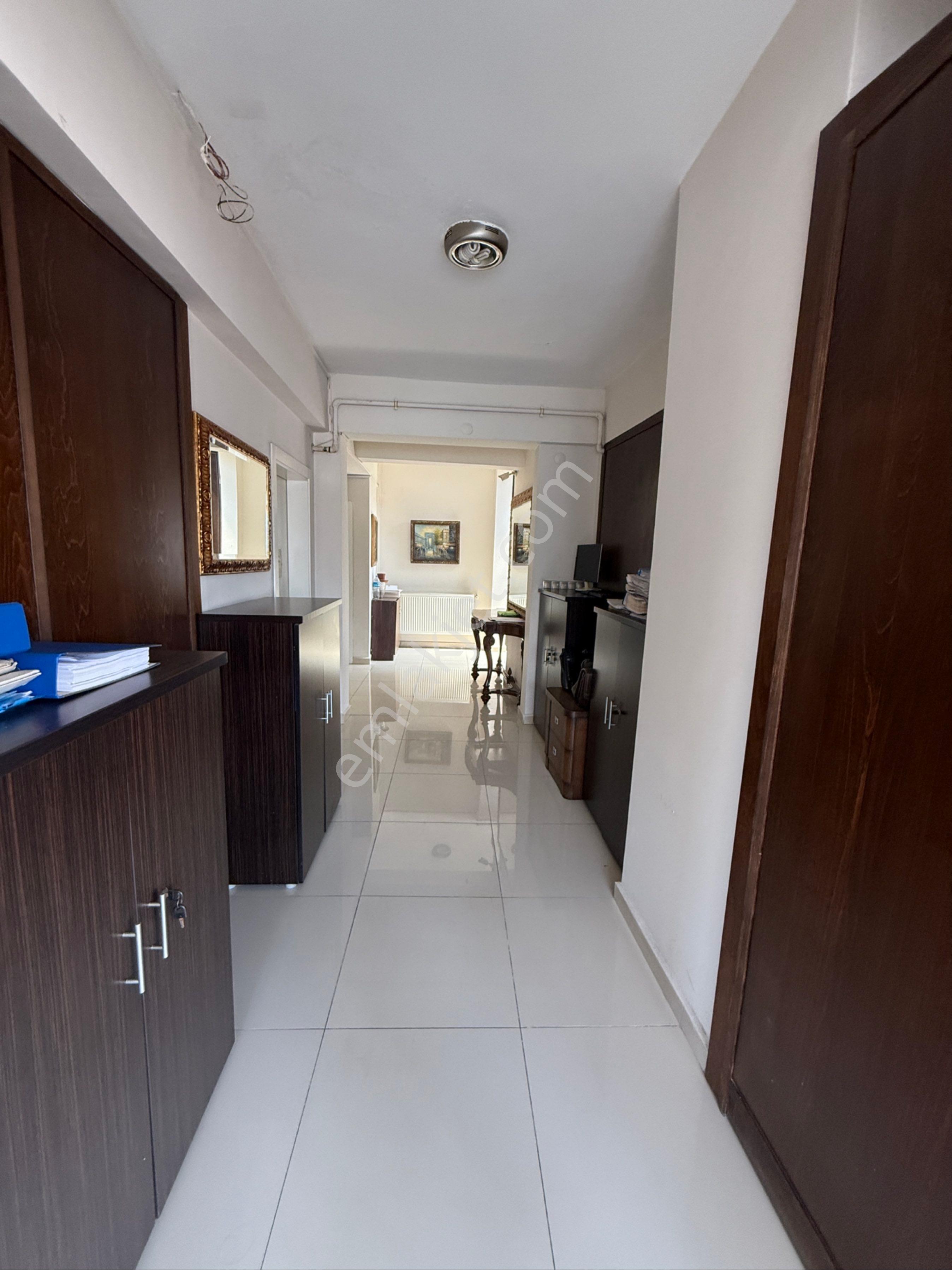 Çiftlik Caddesine Cephe 5+1 450m2 Satılık Fırsat İşyeri&ofis - Görsel 10