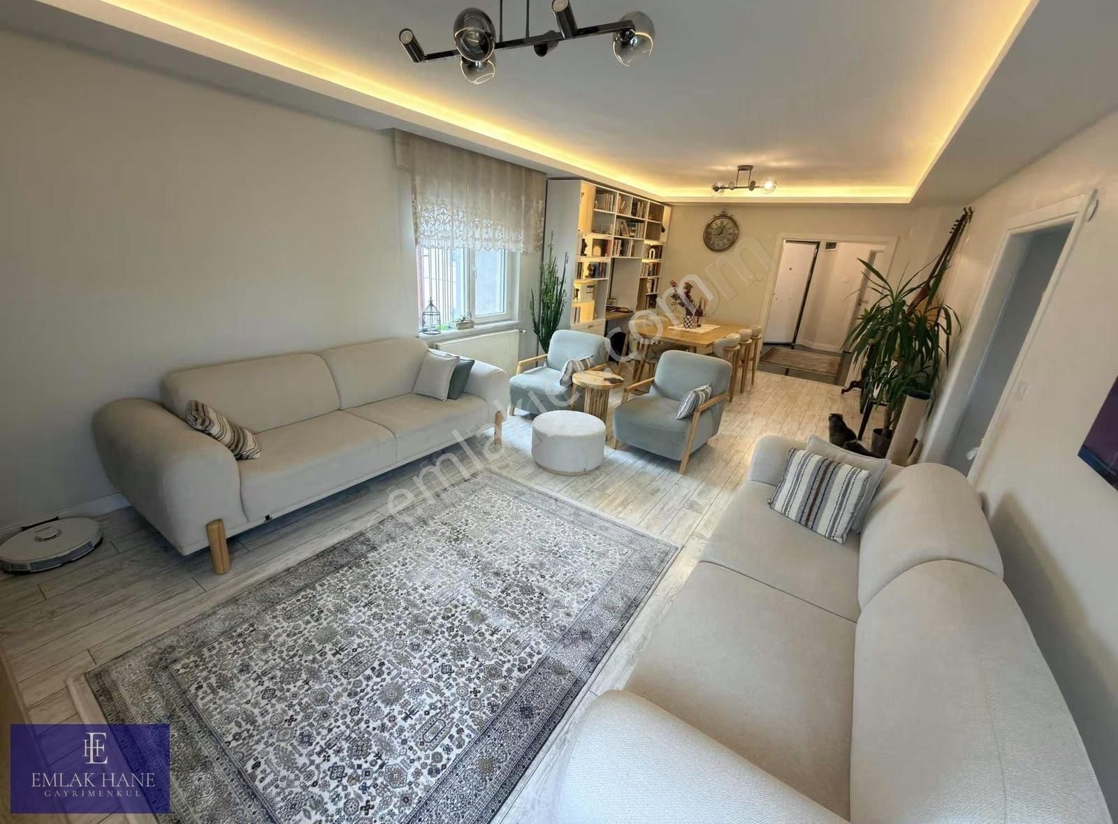 Mükemmel Konumda / Özel Mimarı 3+1 Satılık Fırsat Daire - Görsel 3