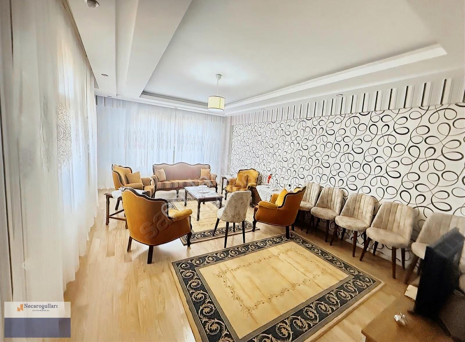 Necaroğullarından Otogar İlerisinde Fırsat 3+1 Daire - Görsel 13