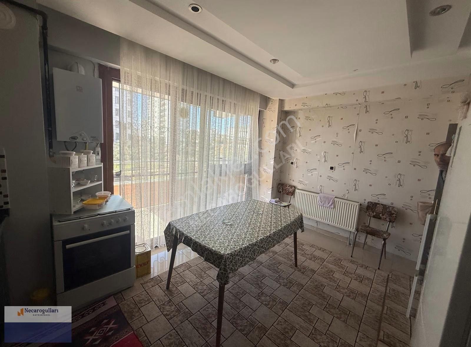 Necaroğullarından Otogar İlerisinde Fırsat 3+1 Daire - Görsel 11