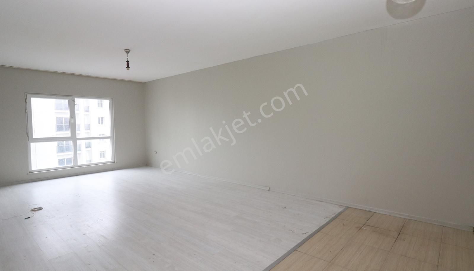 Esenyurt Akevlerde Siteiçiresinde Kiralik 1+1 Daire - Görsel 13