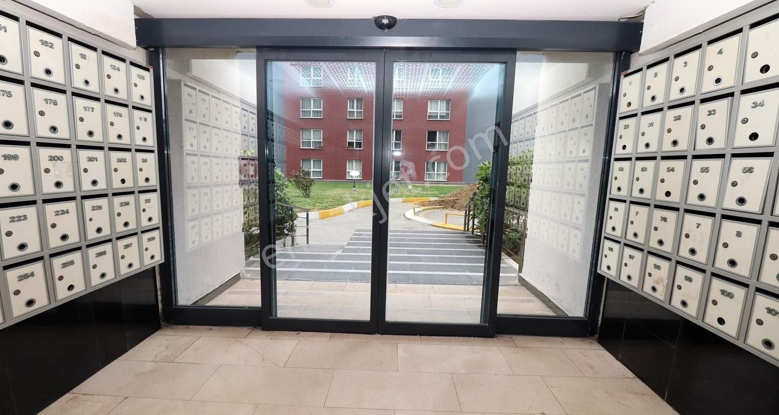Esenyurt Akevlerde Siteiçiresinde Kiralik 1+1 Daire - Görsel 2