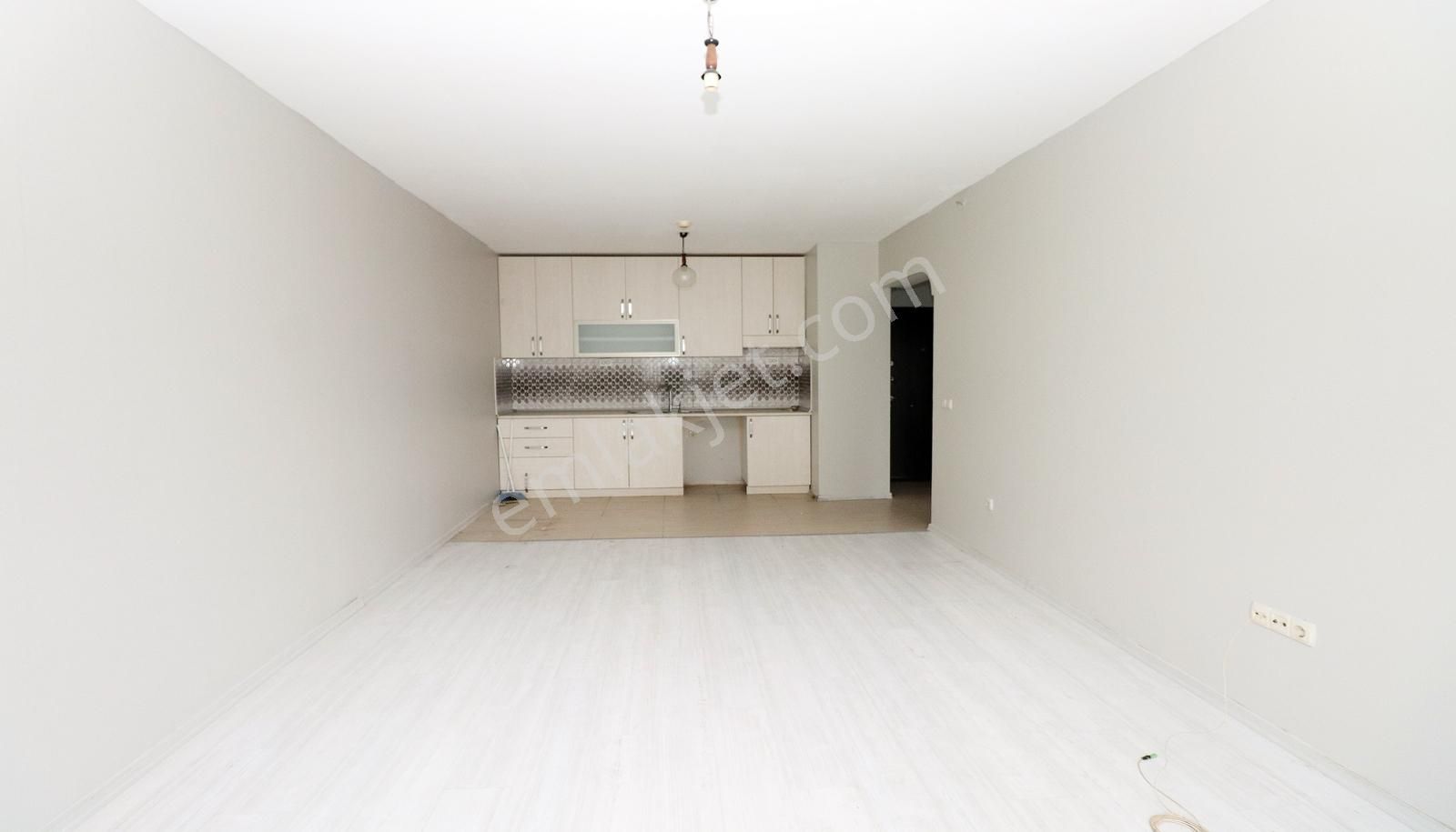 Esenyurt Akevlerde Siteiçiresinde Kiralik 1+1 Daire - Görsel 22