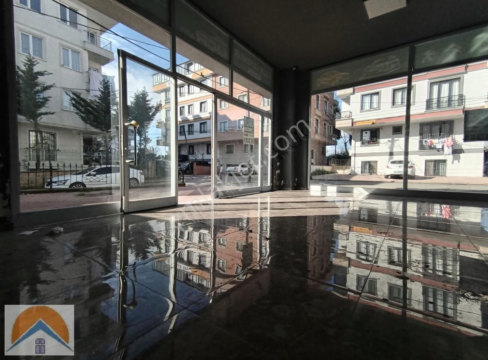 Abdurrahmangazi Mh De Düz Giriş Ve Depolu 200m2 Dükkan - Görsel 19