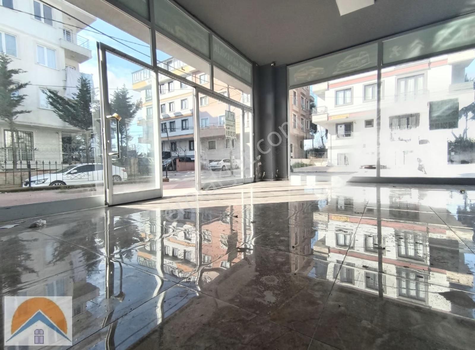 Abdurrahmangazi Mh De Düz Giriş Ve Depolu 200m2 Dükkan - Görsel 26