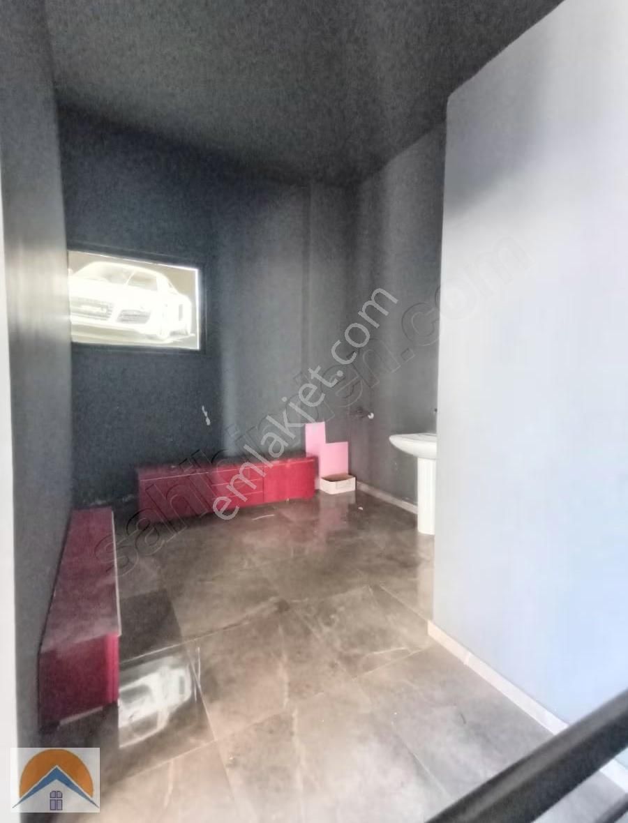 Abdurrahmangazi Mh De Düz Giriş Ve Depolu 200m2 Dükkan - Görsel 18