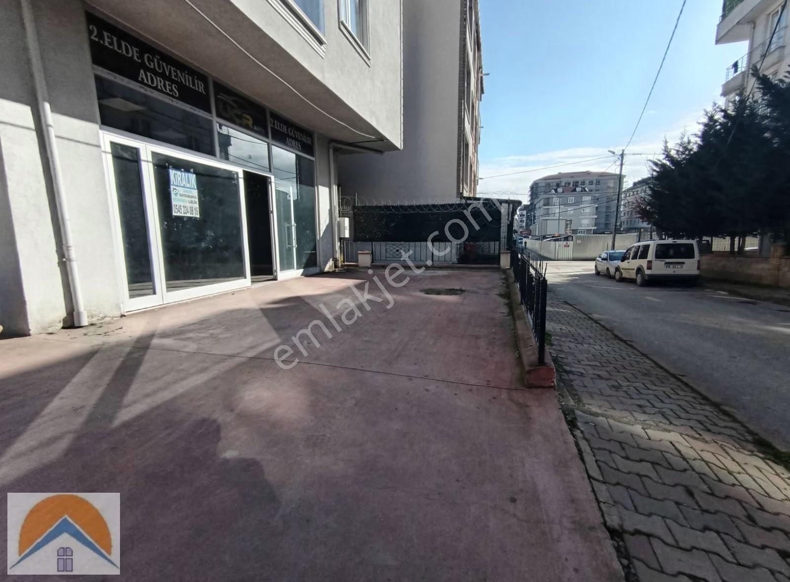 Abdurrahmangazi Mh De Düz Giriş Ve Depolu 200m2 Dükkan - Görsel 3