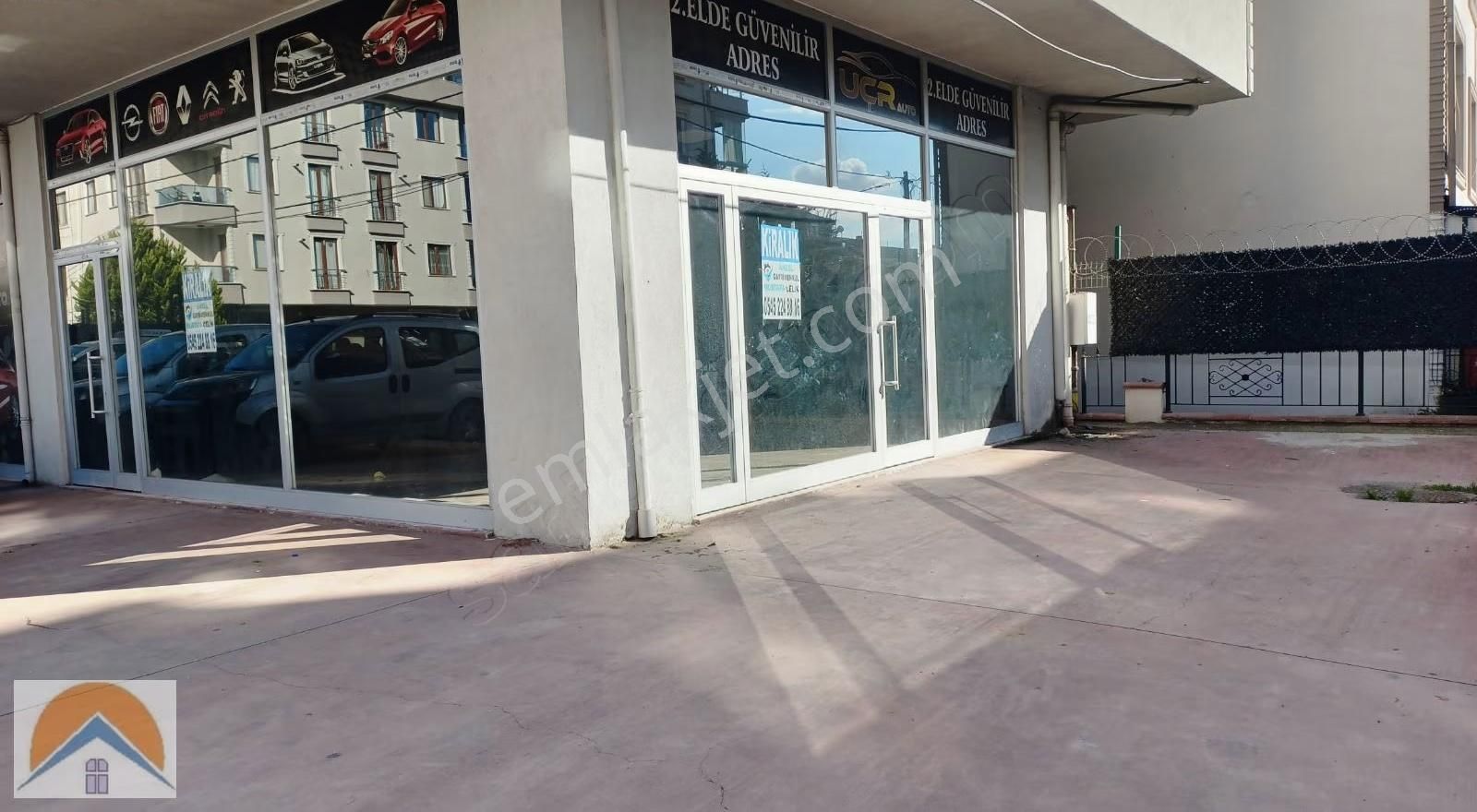 Abdurrahmangazi Mh De Düz Giriş Ve Depolu 200m2 Dükkan - Görsel 8