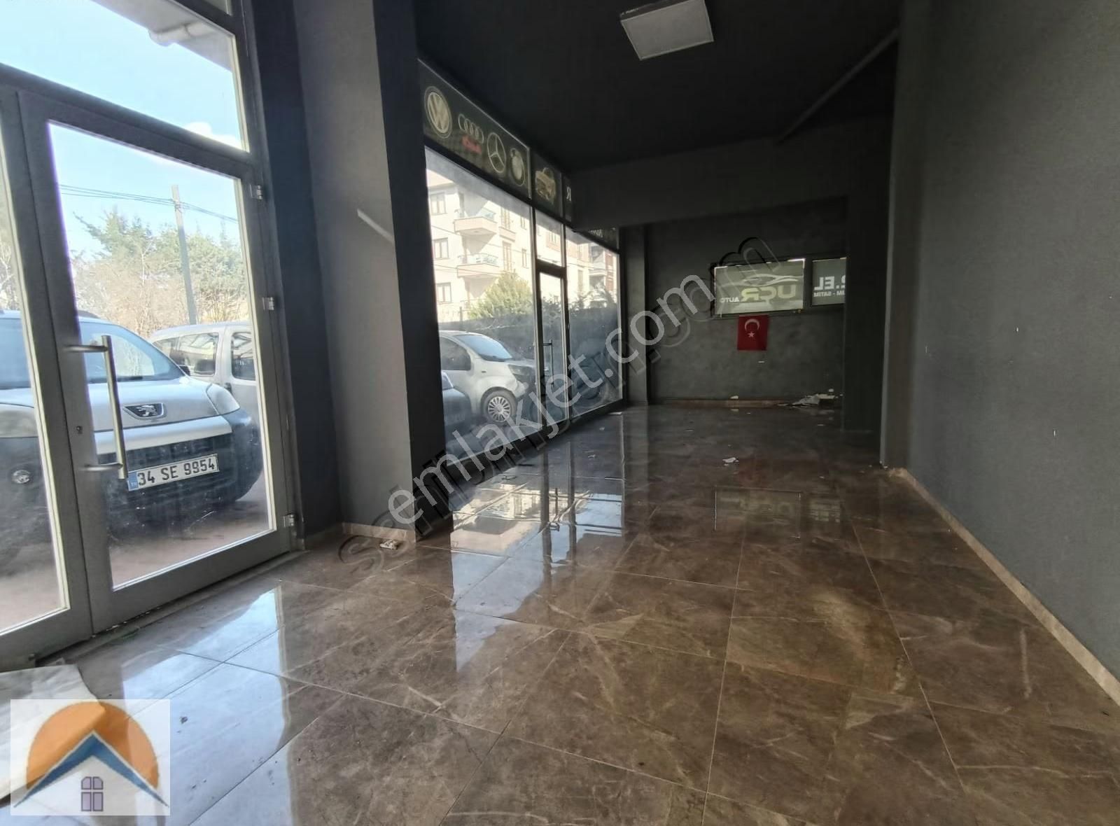 Abdurrahmangazi Mh De Düz Giriş Ve Depolu 200m2 Dükkan - Görsel 17