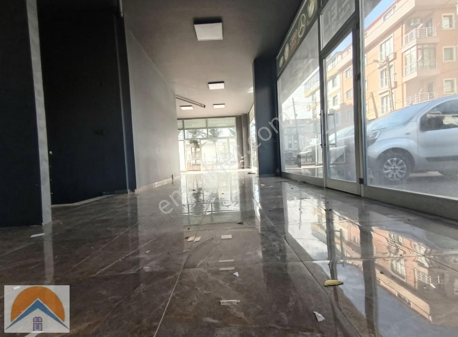 Abdurrahmangazi Mh De Düz Giriş Ve Depolu 200m2 Dükkan - Görsel 23