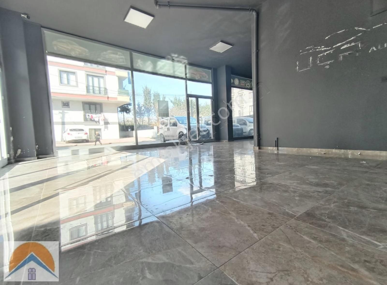 Abdurrahmangazi Mh De Düz Giriş Ve Depolu 200m2 Dükkan - Görsel 7