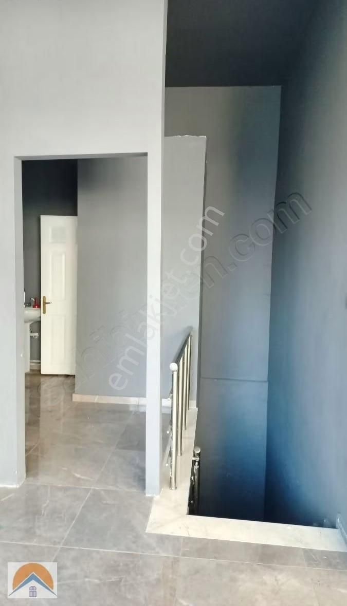 Abdurrahmangazi Mh De Düz Giriş Ve Depolu 200m2 Dükkan - Görsel 5