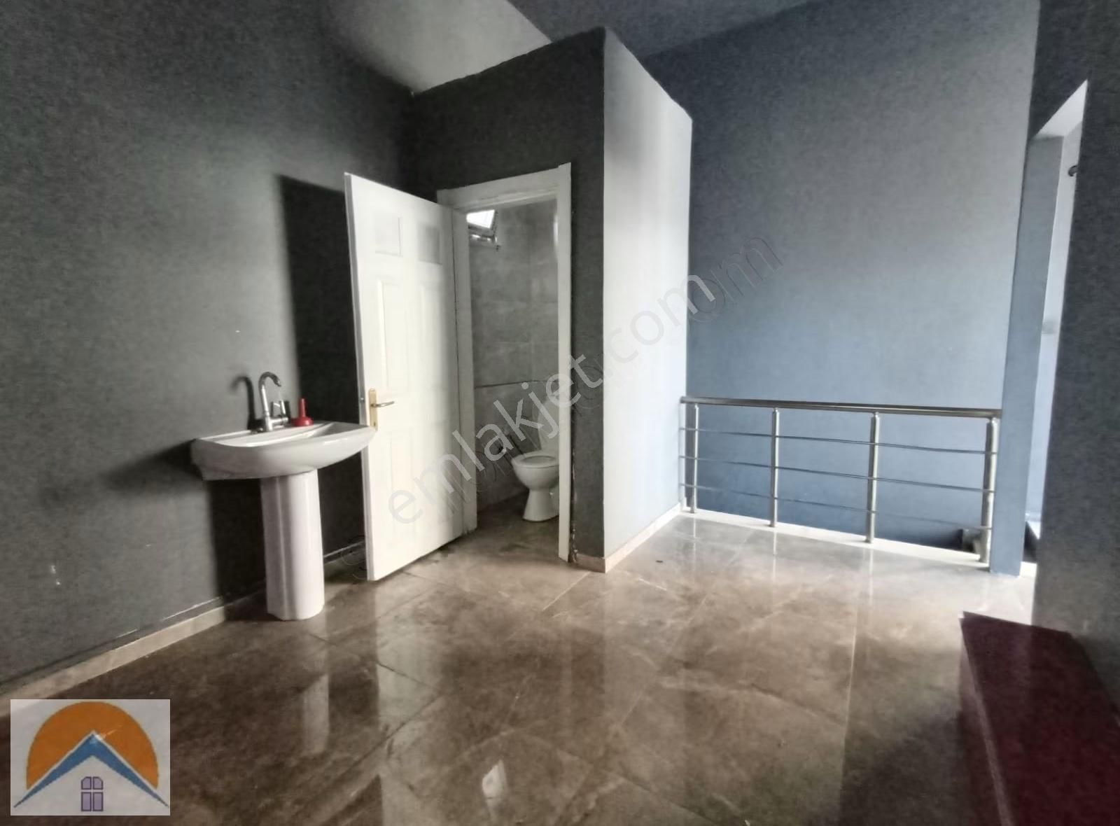 Abdurrahmangazi Mh De Düz Giriş Ve Depolu 200m2 Dükkan - Görsel 15