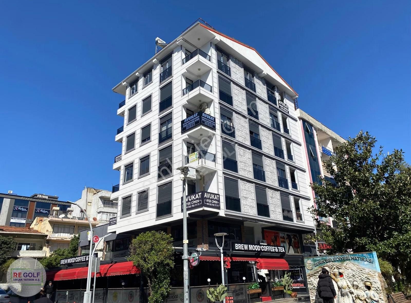 Serik Orta Mah. İşler Caddesi'nde Kiralık Daire/ofis