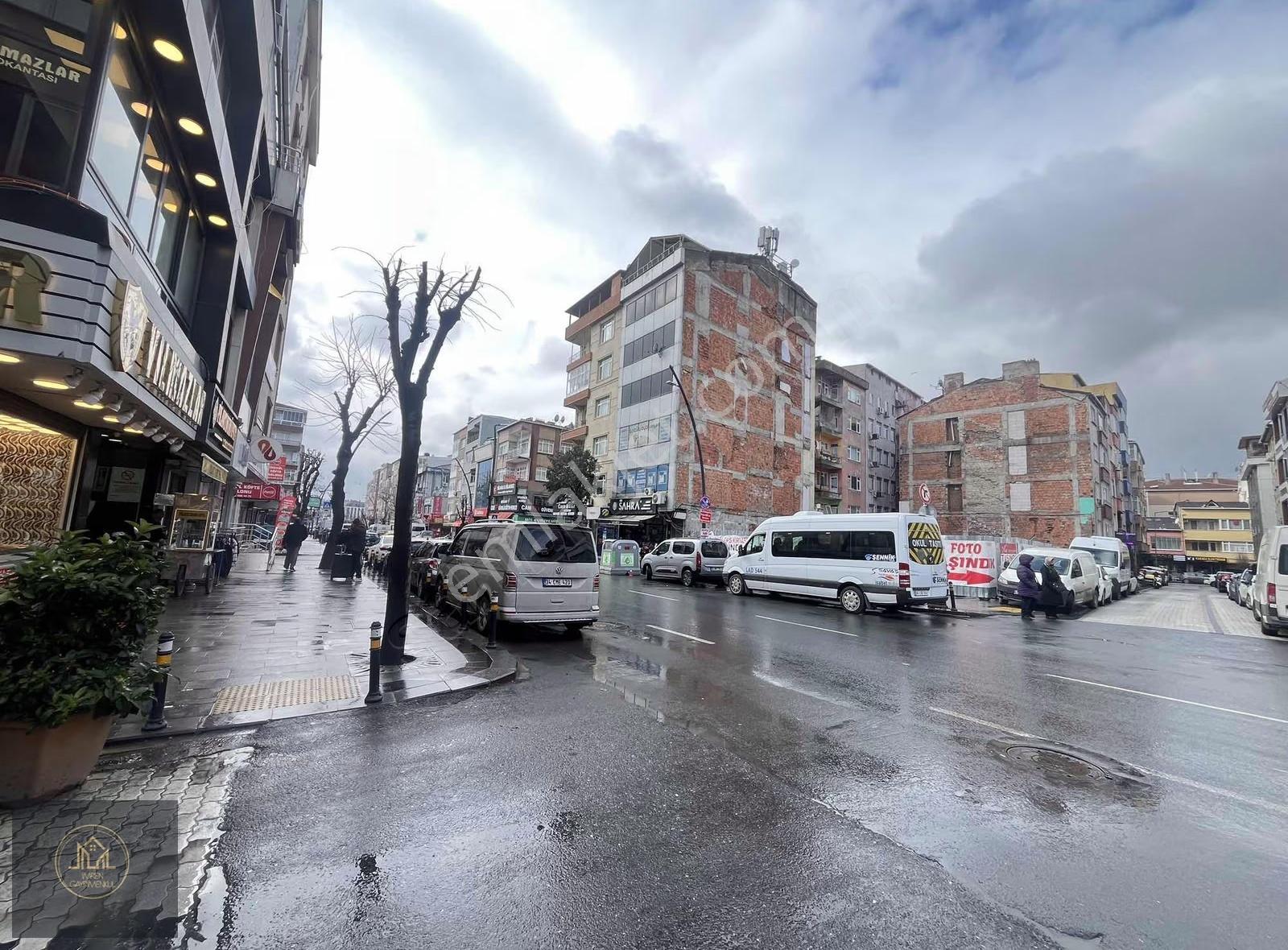 İmren Gayrimenkulden Satılık Sefaköy Merkezde 101 M2 Arsa