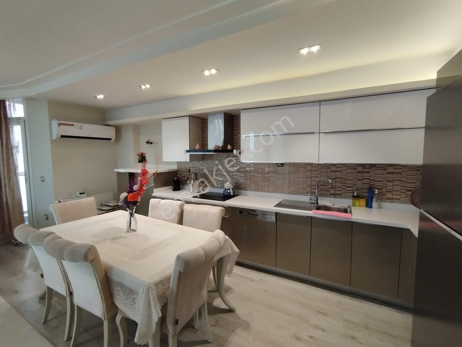 Ziyapaşa Bulvarına Yakın Güvenlikli Kapalı Otoparklı 2+1 Eşyalı Satılık Daire - Görsel 18