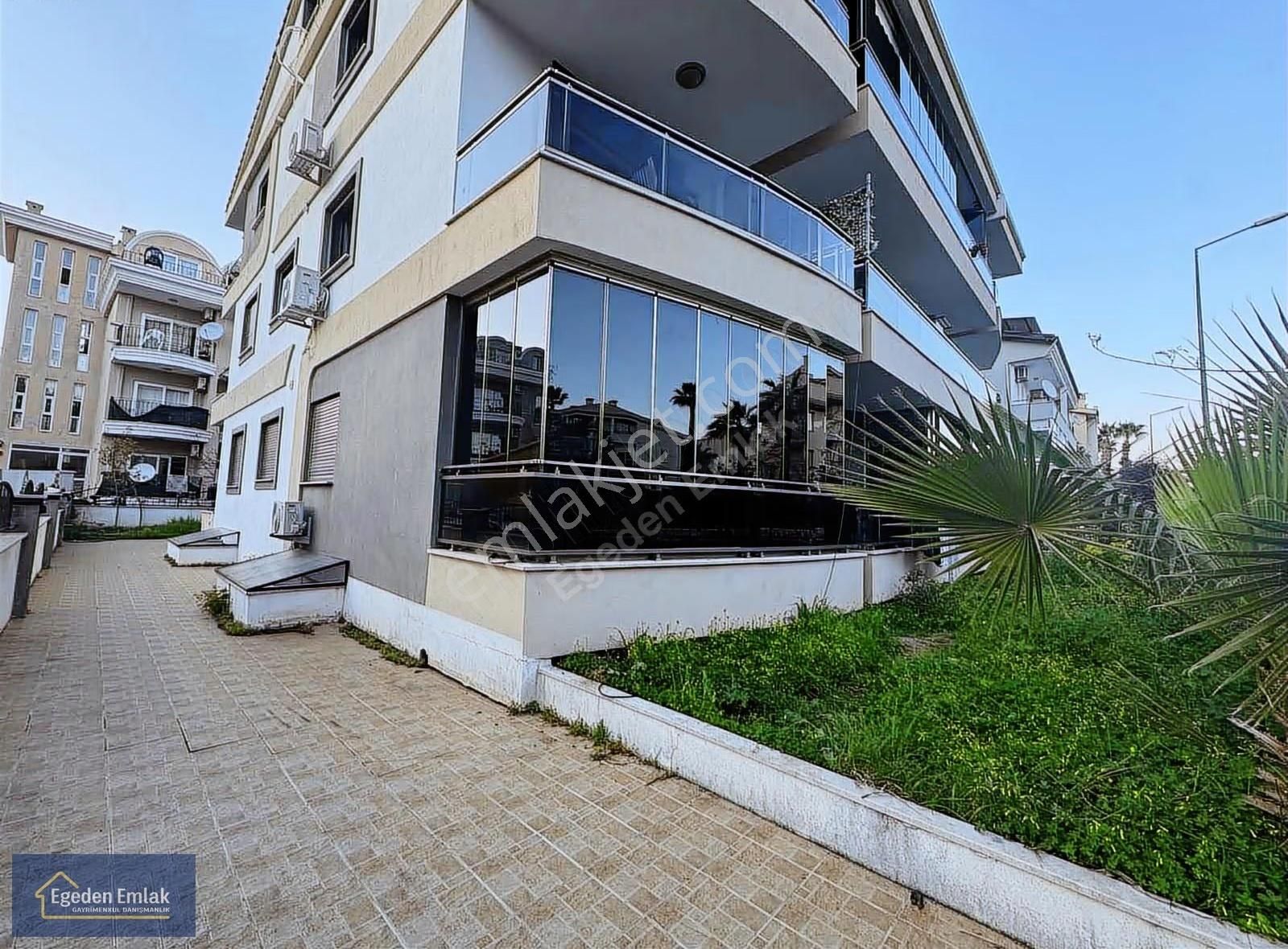 Marmaris Merkezde, Denize Yakın Eşyalı 2+1 Kiralık Daire