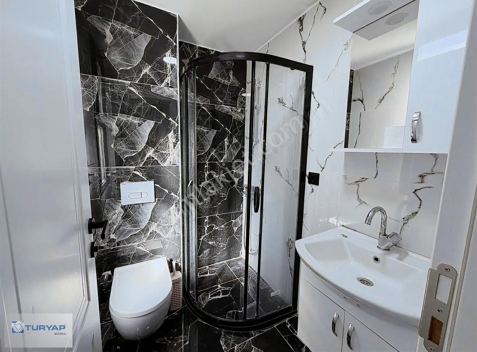 Yenifoçada Havuzlu Emsalsiz Fırsat Satılık 3+2 Villa - Görsel 19