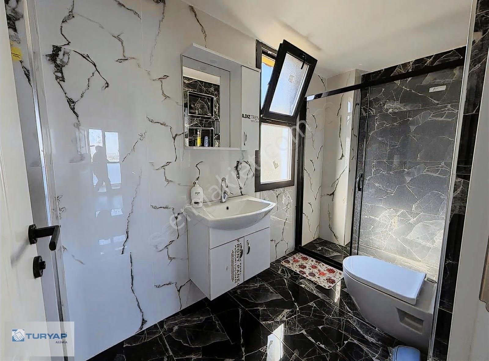 Yenifoçada Havuzlu Emsalsiz Fırsat Satılık 3+2 Villa - Görsel 18