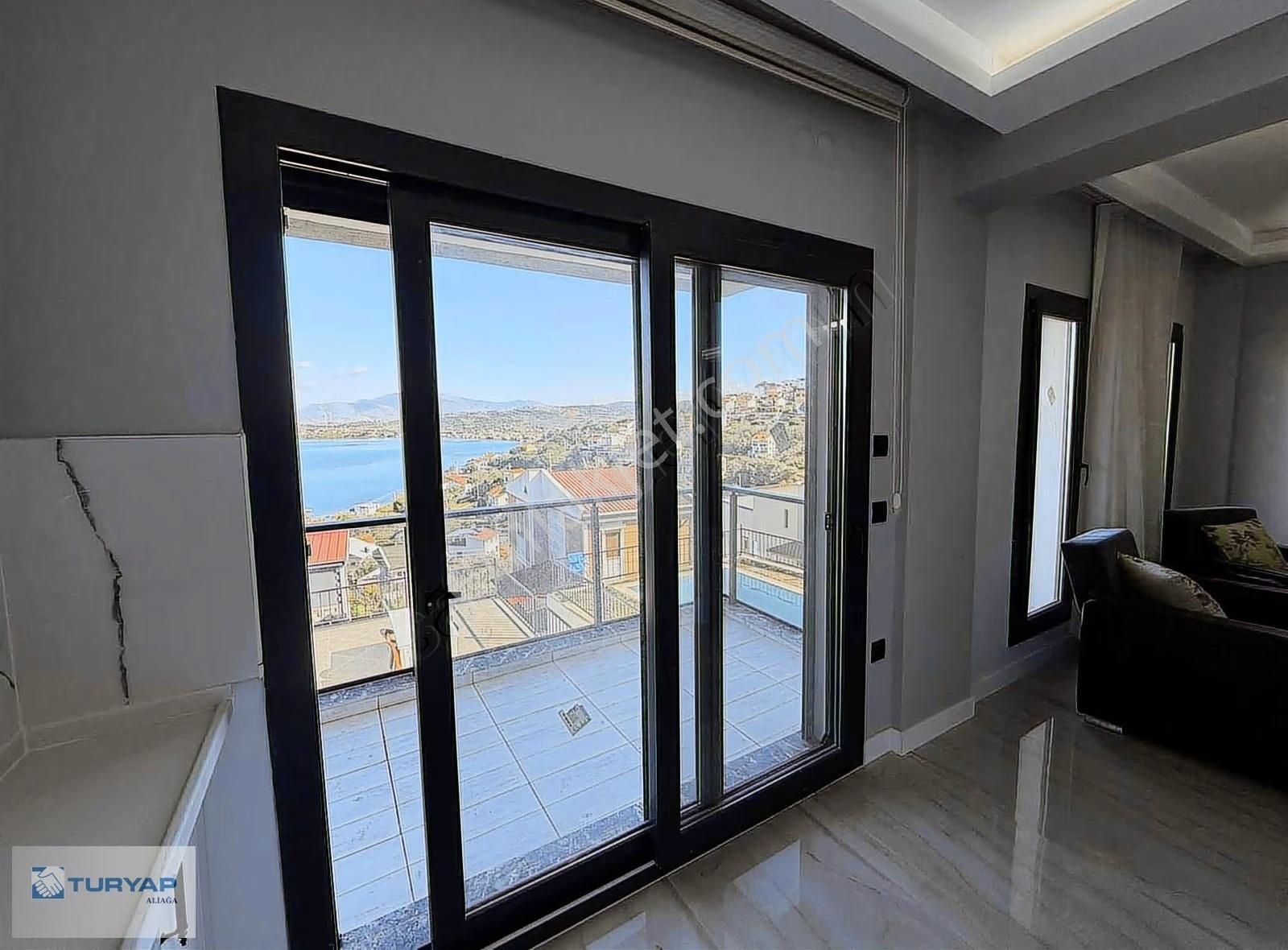 Yenifoçada Havuzlu Emsalsiz Fırsat Satılık 3+2 Villa - Görsel 17