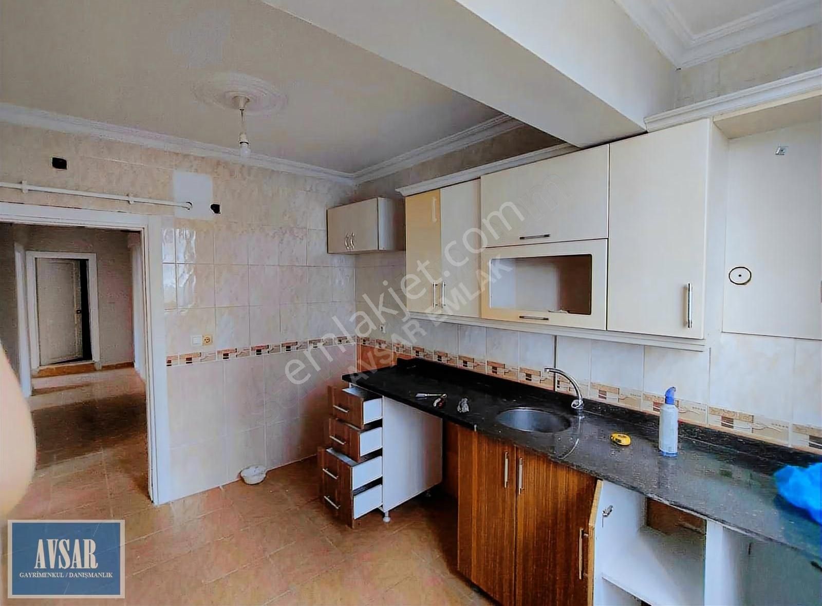 Yenidoğan Yunus Emrede Kiralık Balkonlu 2+1 Giriş Daire - Görsel 9