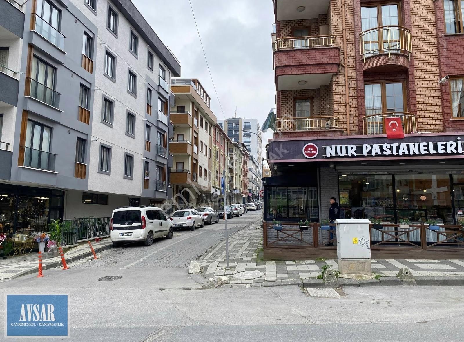 Ümraniye Merk Yeni Bina Çarşı Metroya Çok Yakın 1+1 Kiralık Dair - Görsel 8