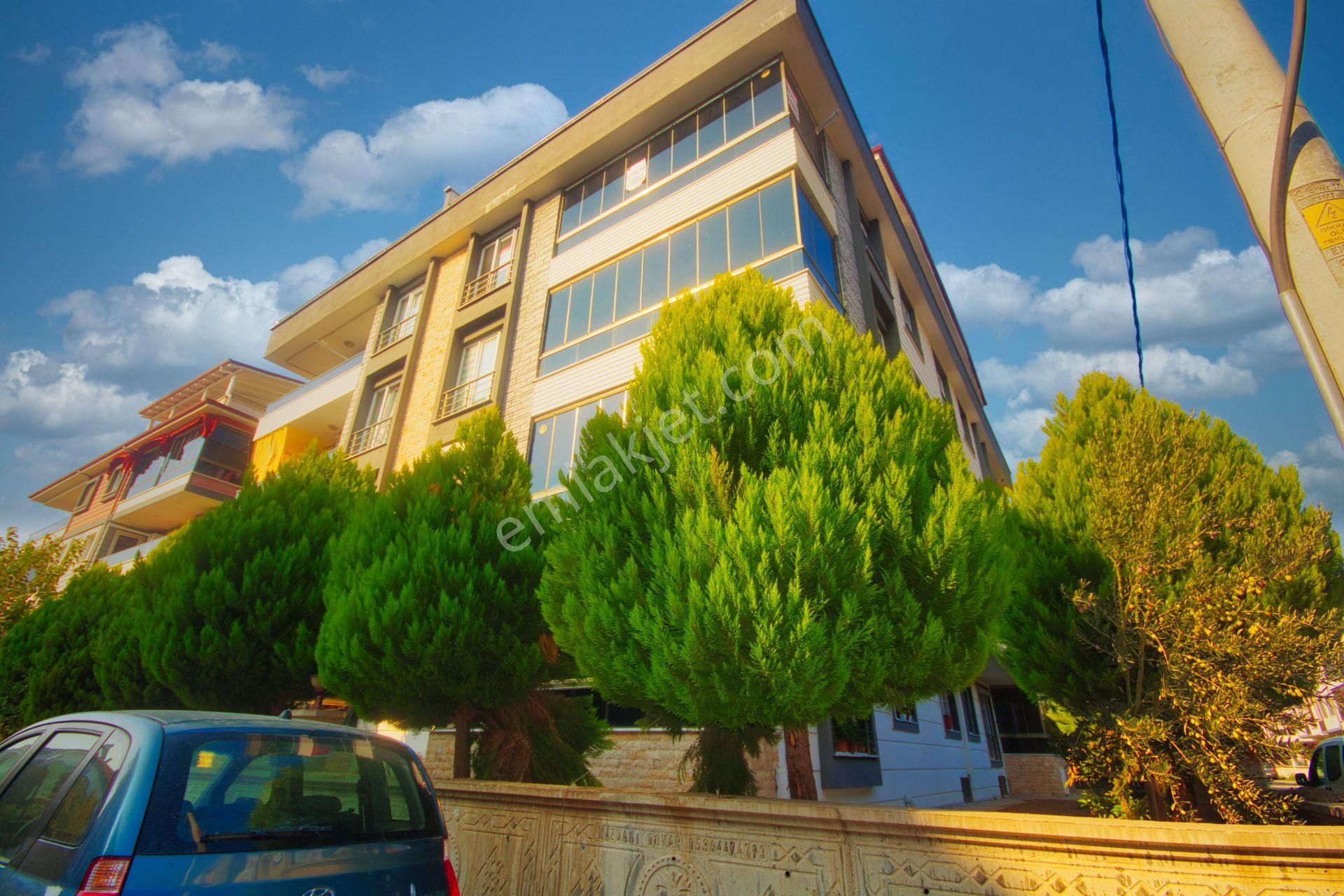 🛑🛑aktif'ten Akçay'da Satılık Cam Balkonlu Ön Cephe Ayrı Mutfaklı 2+1 Geniş Daire