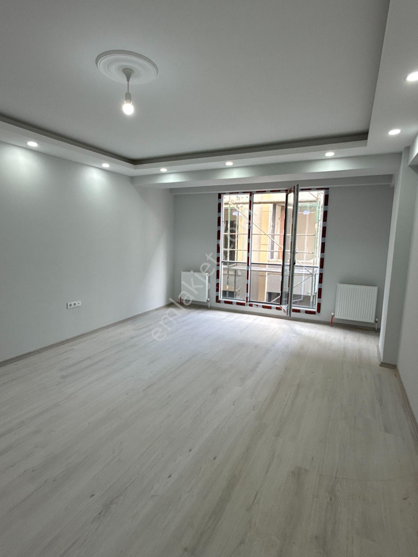 Bahçelievler Zafer'de 125m² 3+1, Otoparklı, Yeni Daire - Görsel 5