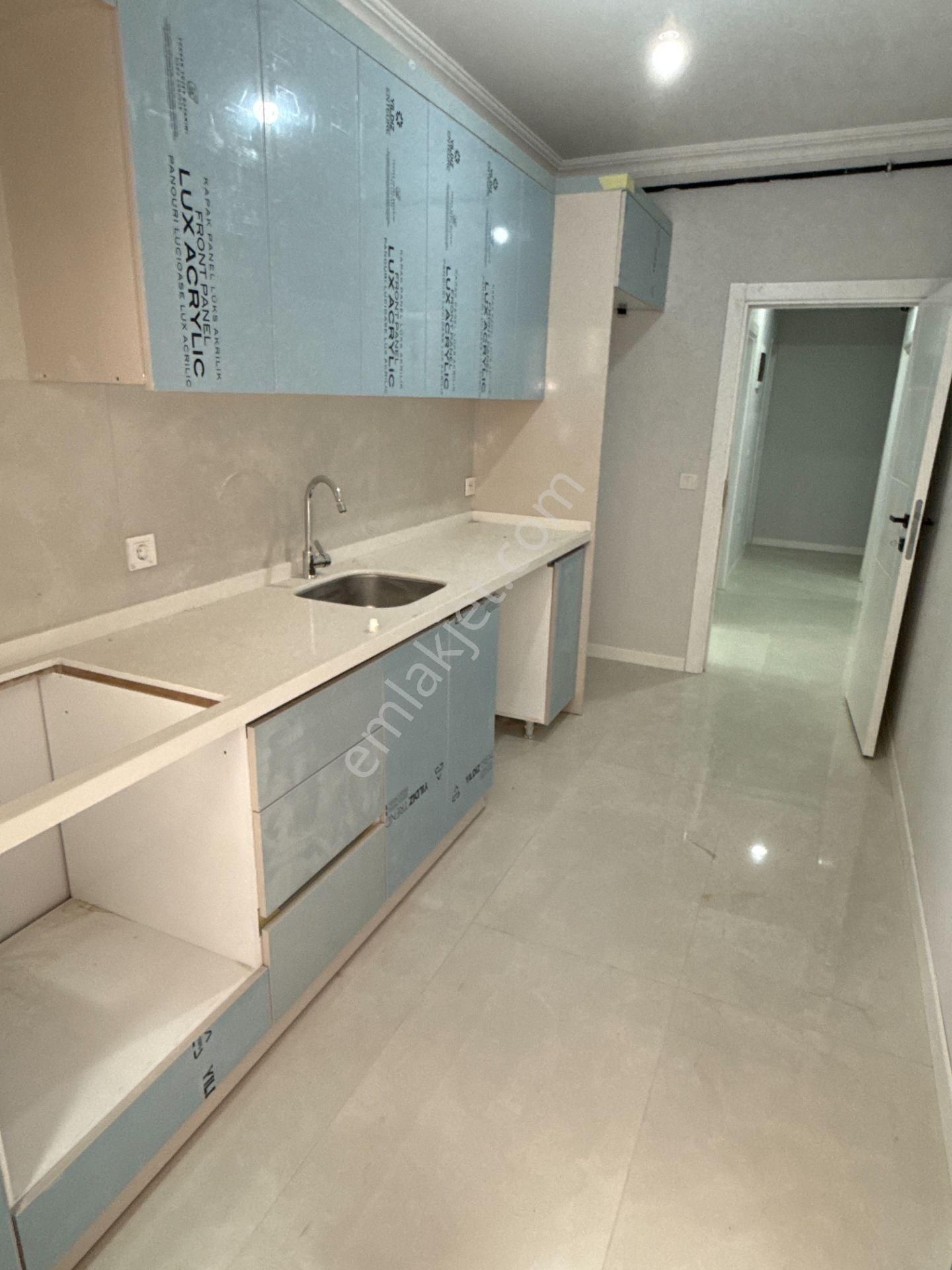 Bahçelievler Zafer'de 125m² 3+1, Otoparklı, Yeni Daire - Görsel 24