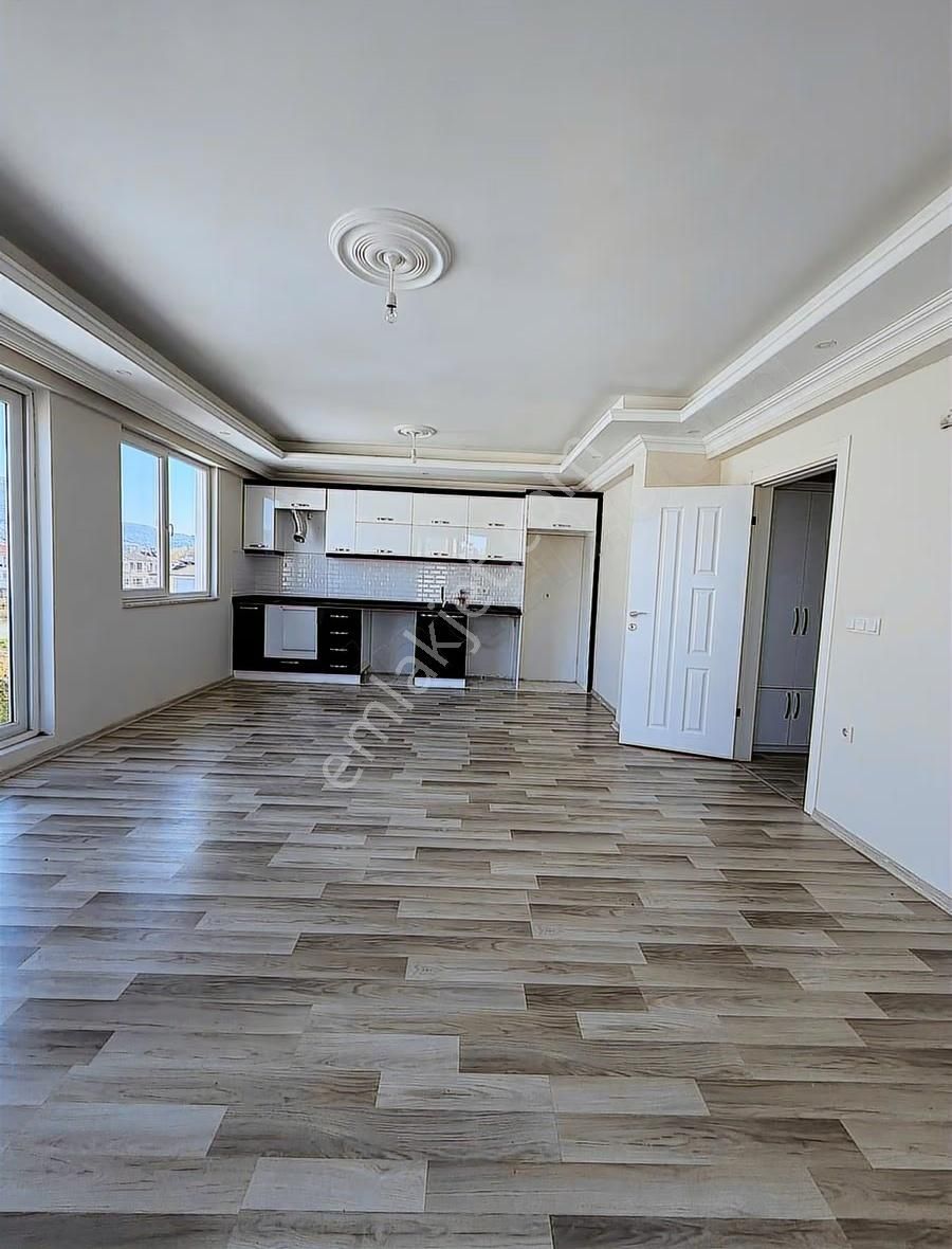Dalaman Hürriyet' De Havuzlu Kiralık 2+1 Daire