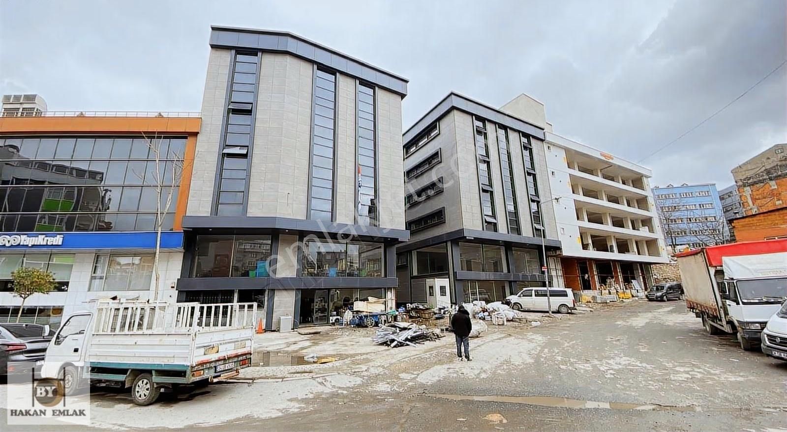 Güngören Sanayi Cadde Üzeri Kiralık Plaza Katları (478m²) - Görsel 28