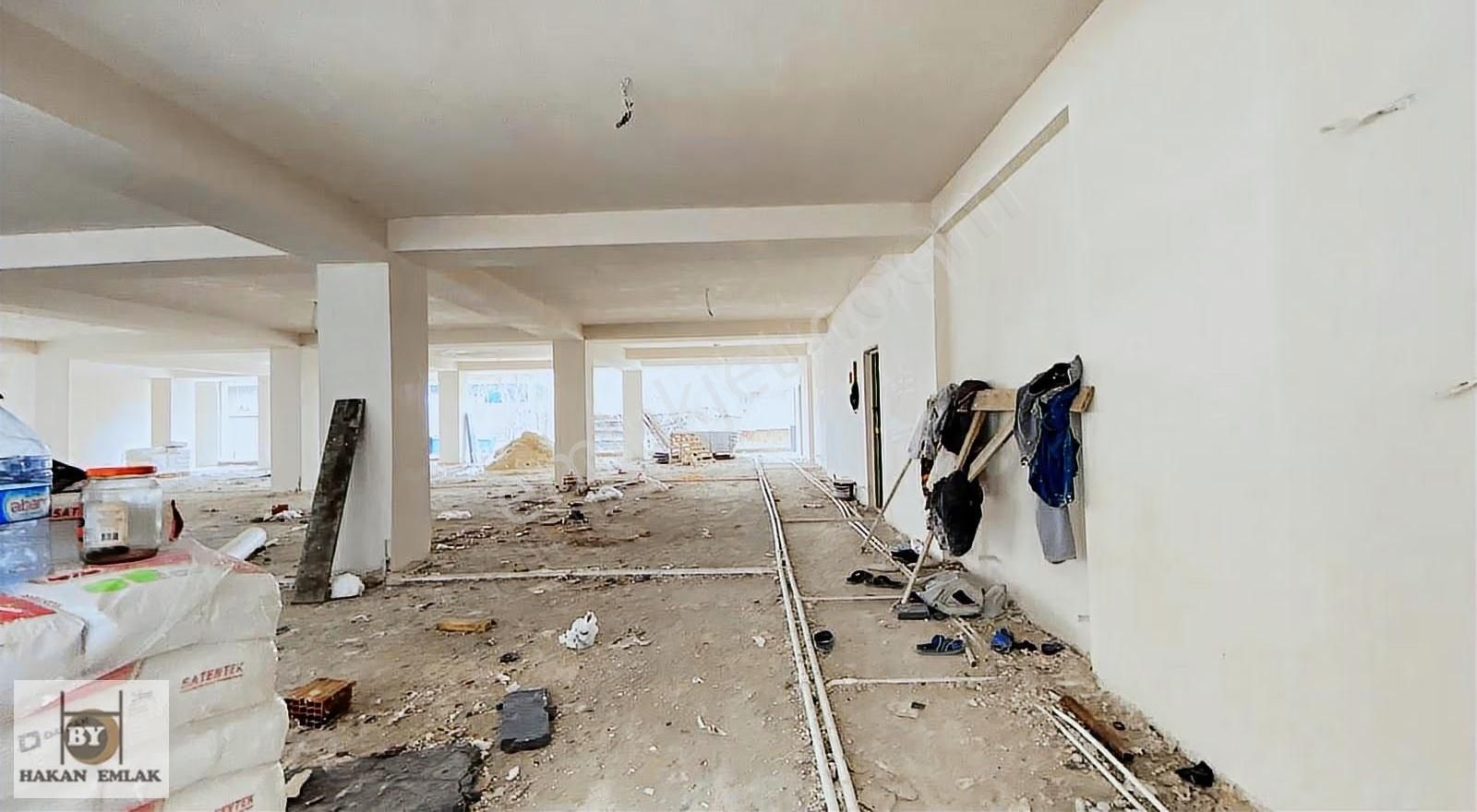 Güngören Sanayi Cadde Üzeri Kiralık Plaza Katları (478m²) - Görsel 32