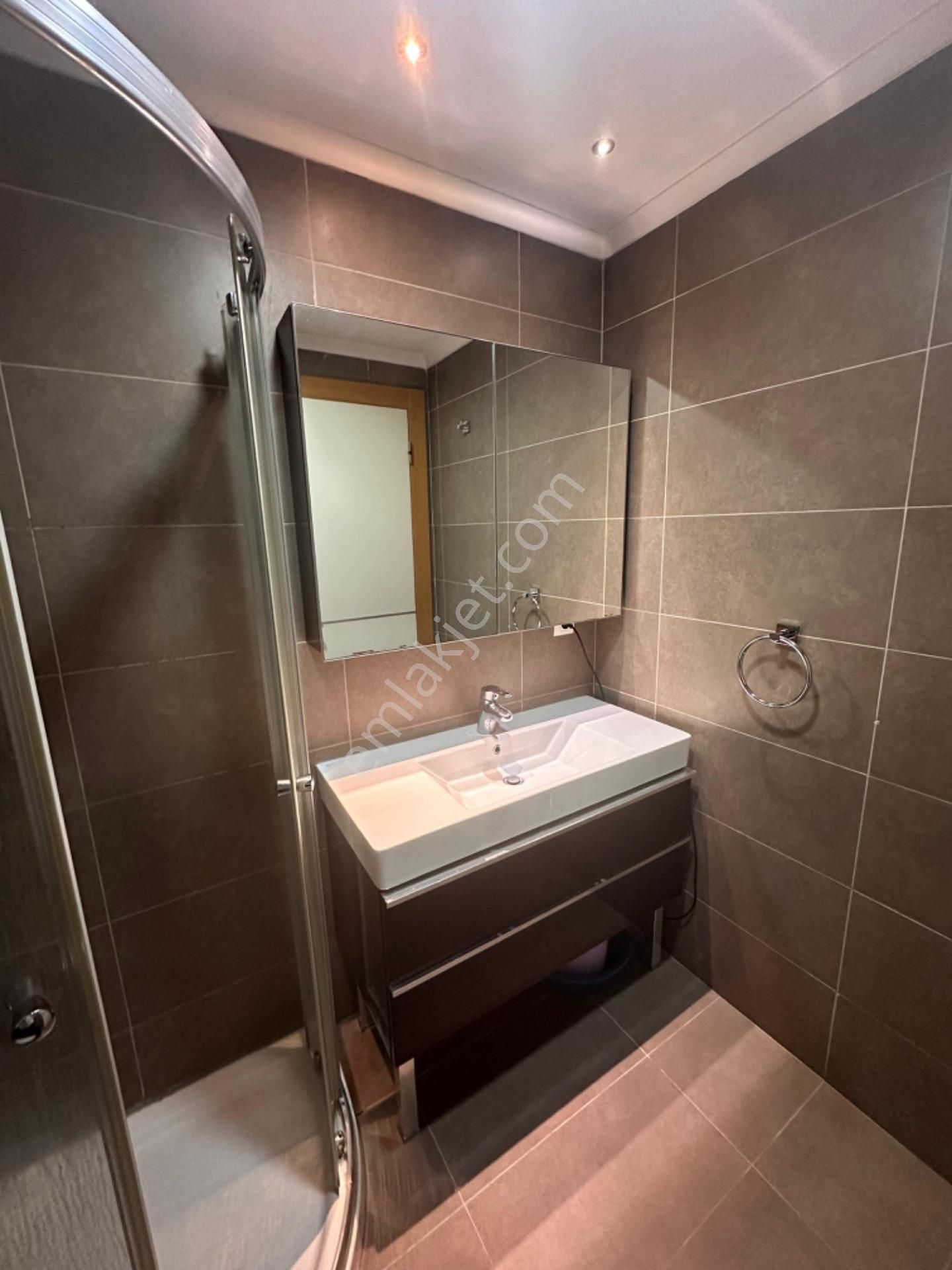 Atakentin Tek Ödüllü Sitesi Elıte Cıty'de 3+1 Daire - Görsel 32