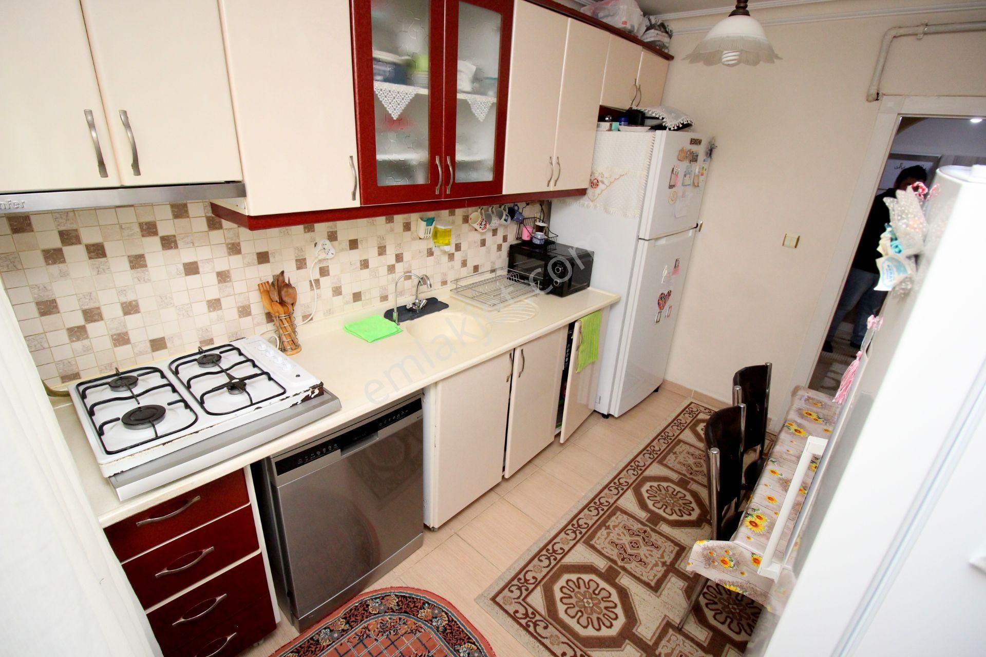 Emre Emlak'tan Piyade'de Merkezi Konumda 2 Balkonlu 3+1 Satılık Daire - Görsel 8