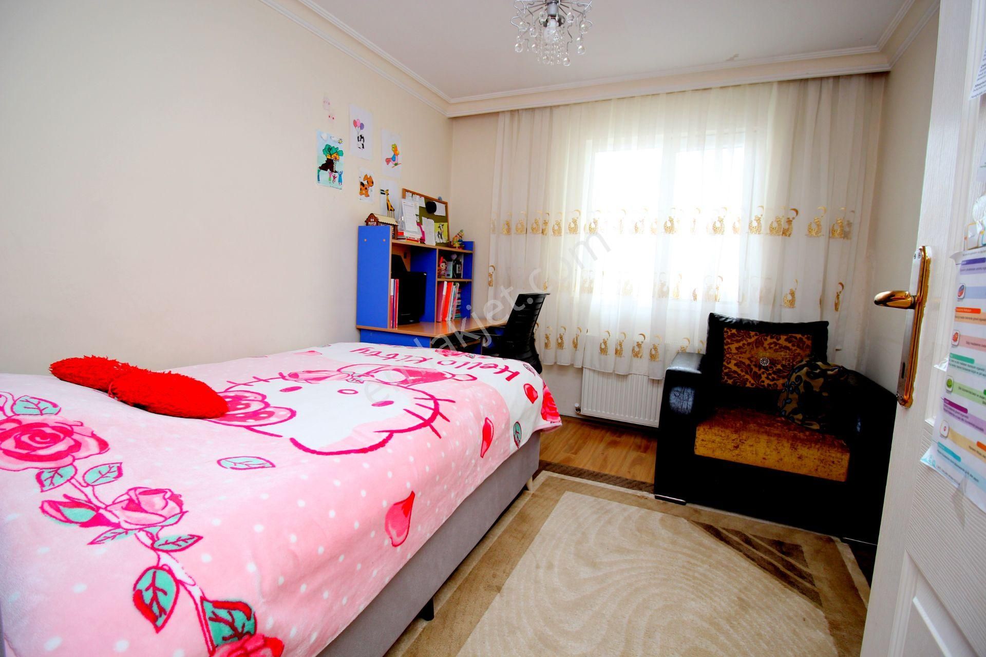 Emre Emlak'tan Piyade'de Merkezi Konumda 2 Balkonlu 3+1 Satılık Daire - Görsel 10