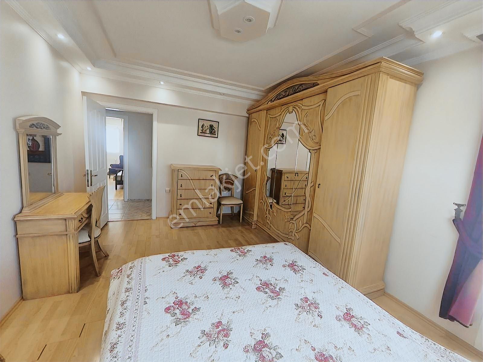 Korutürk'de 3+1,full Eşyalı, Asansörlü, Otoparklı Kiralık Daire - Görsel 22