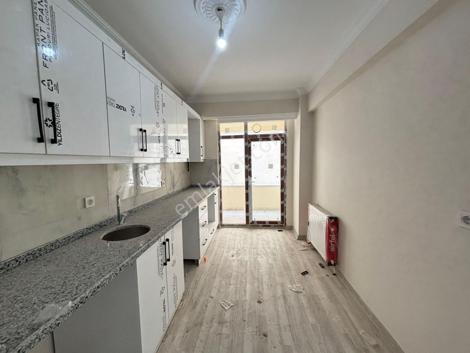 Güven'den Çerkezköy'de Okullar Bölgesi İskanlı Ön Cephe 2+1 - Görsel 5