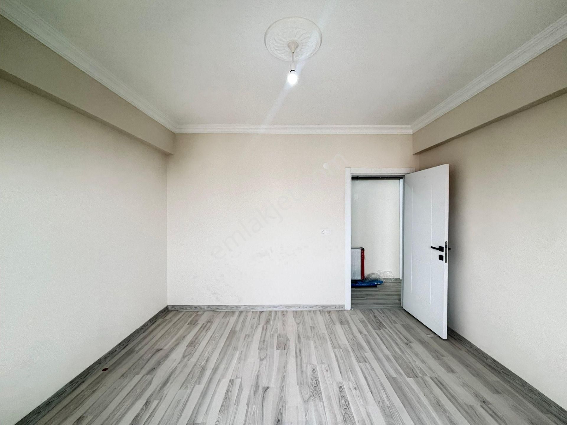 Güven'den Çerkezköy'de Okullar Bölgesi İskanlı Ön Cephe 2+1 - Görsel 14