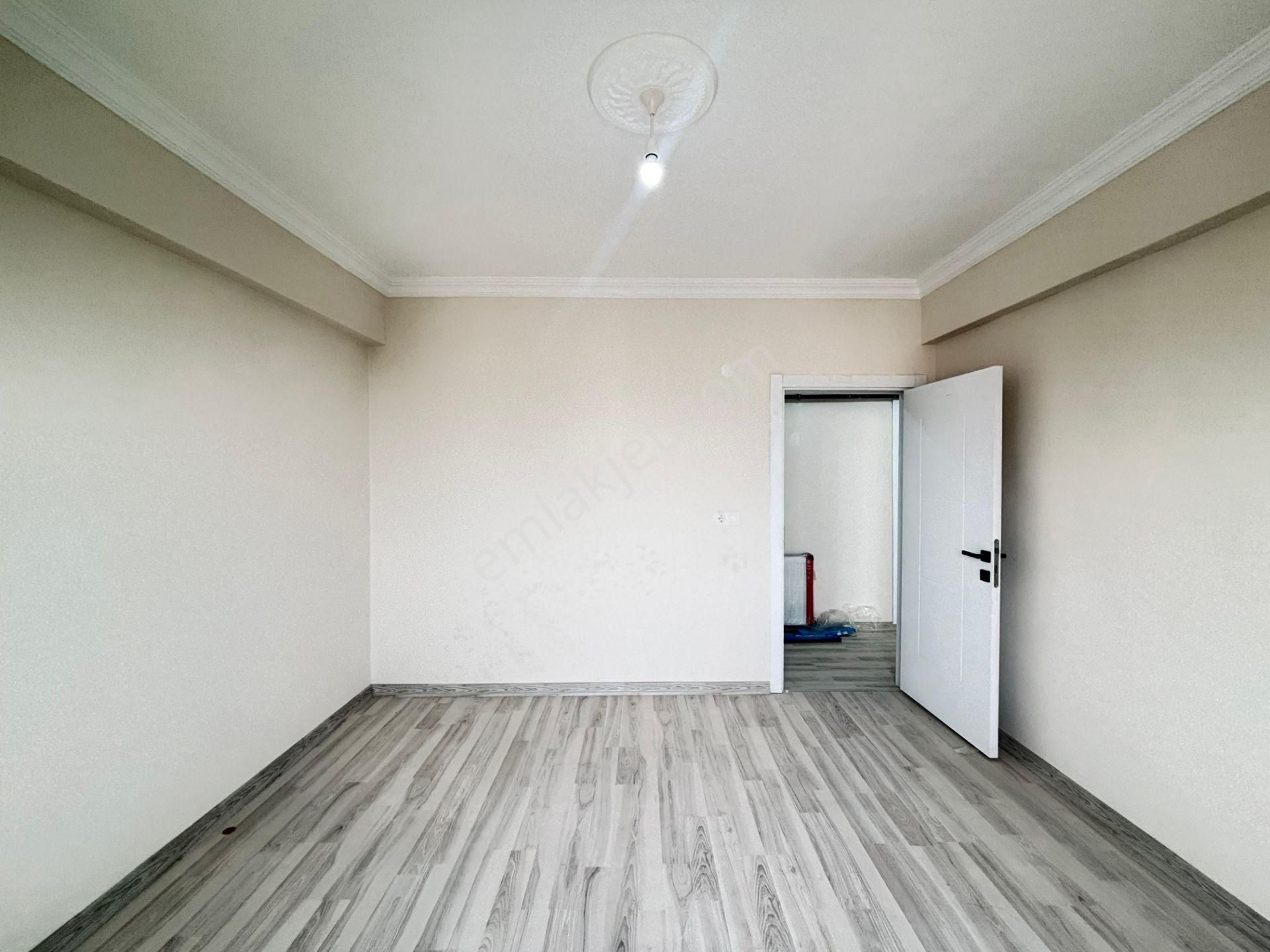 Güven'den Çerkezköy'de Okullar Bölgesi İskanlı Ön Cephe 2+1 - Görsel 16