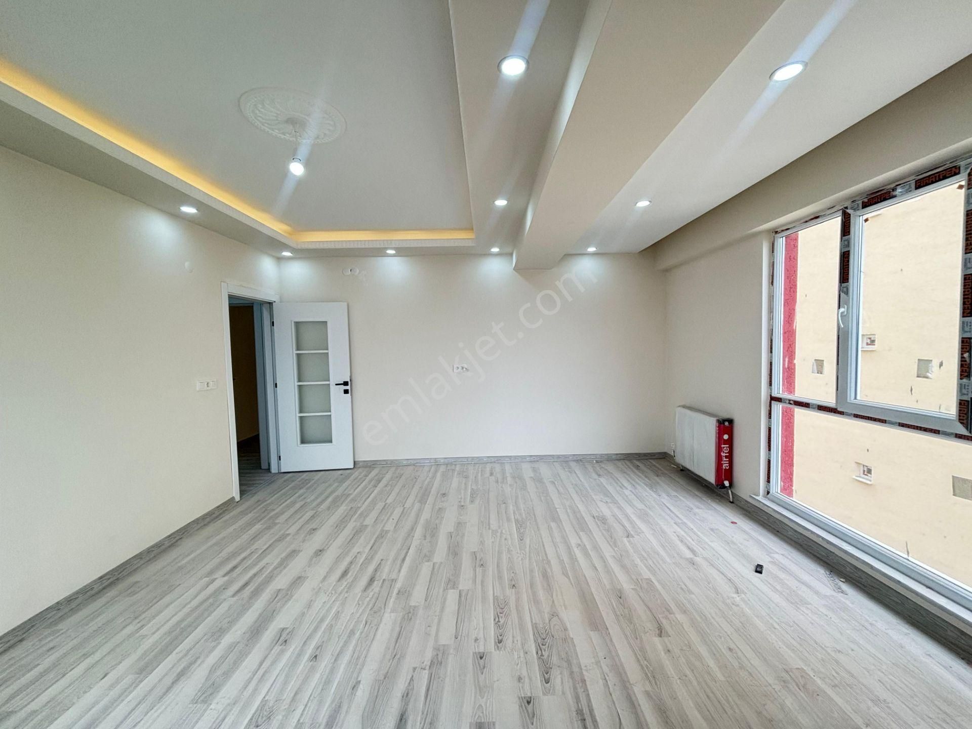 Güven'den Çerkezköy'de Okullar Bölgesi İskanlı Ön Cephe 2+1 - Görsel 3