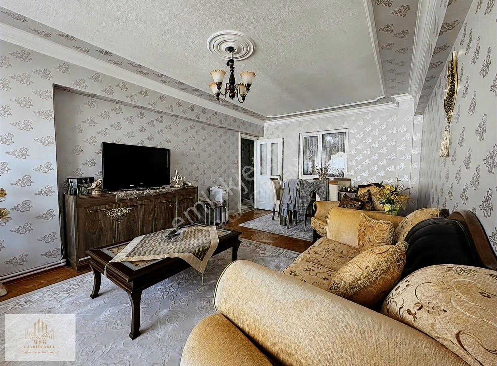 Msg'den Gülyaka'da Otoparklı 3+1 Fırsat Daire - Görsel 31