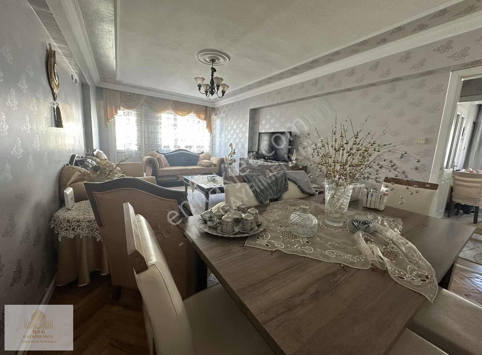 Msg'den Gülyaka'da Otoparklı 3+1 Fırsat Daire - Görsel 35