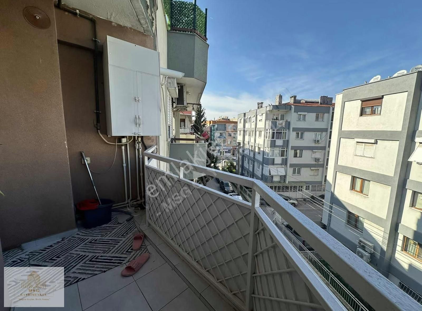 Msg'den Gülyaka'da Otoparklı 3+1 Fırsat Daire - Görsel 40