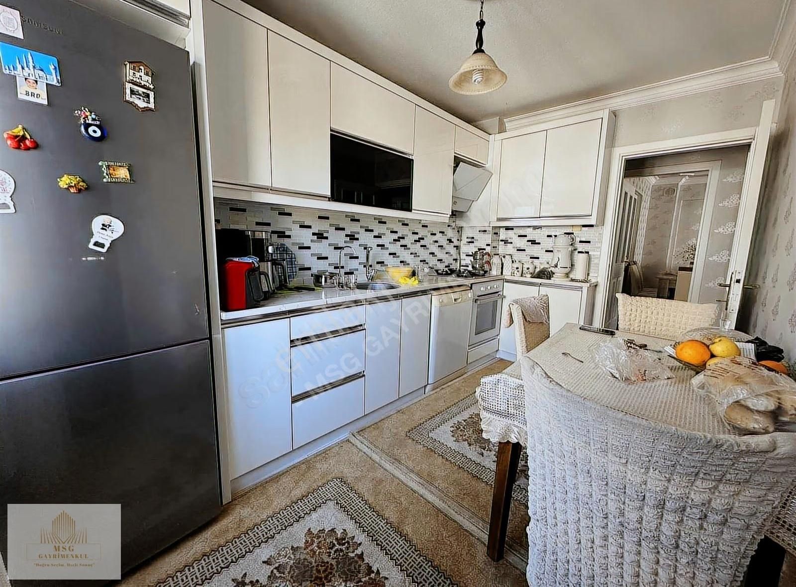 Msg'den Gülyaka'da Otoparklı 3+1 Fırsat Daire - Görsel 28