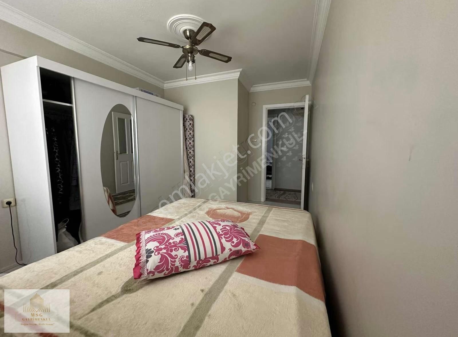 Msg'den Gülyaka'da Otoparklı 3+1 Fırsat Daire - Görsel 6