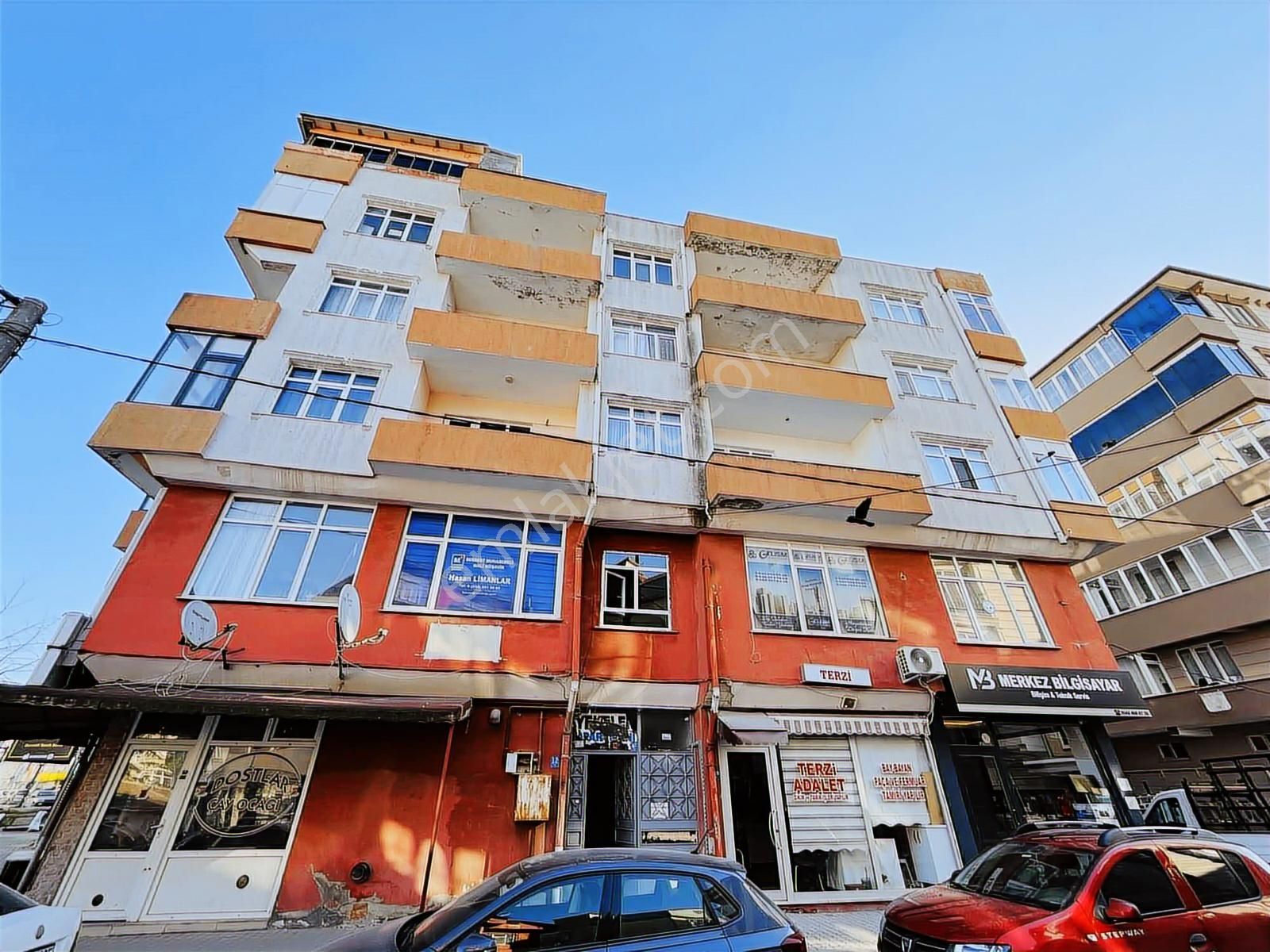 Tekirdağ Çerkezköy Belediye Karşısında Satılık 3 + 1 Daire