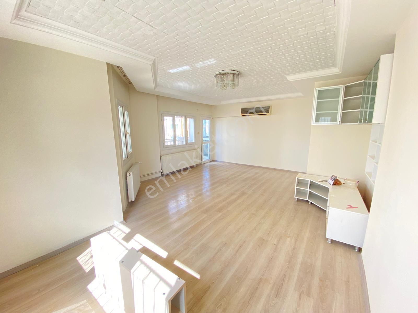 Adana Çukurova Belediyesine Yakın Türkmenbaşı Bulvarı 3+1 Kilerli Doğalgazlı - Görsel 9