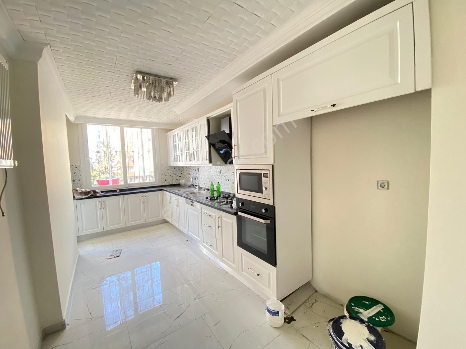 Adana Çukurova Belediyesine Yakın Türkmenbaşı Bulvarı 3+1 Kilerli Doğalgazlı - Görsel 5