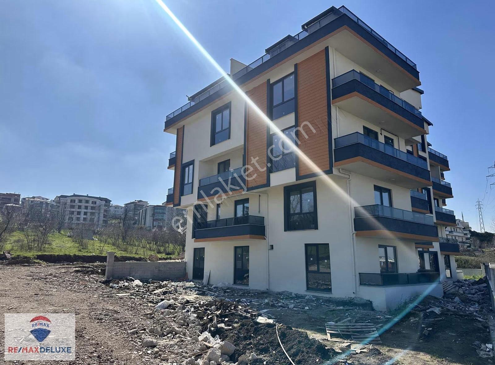 Yeşilyurt Mahallesinde Satılık 3+1 Arakat Daire - Görsel 14
