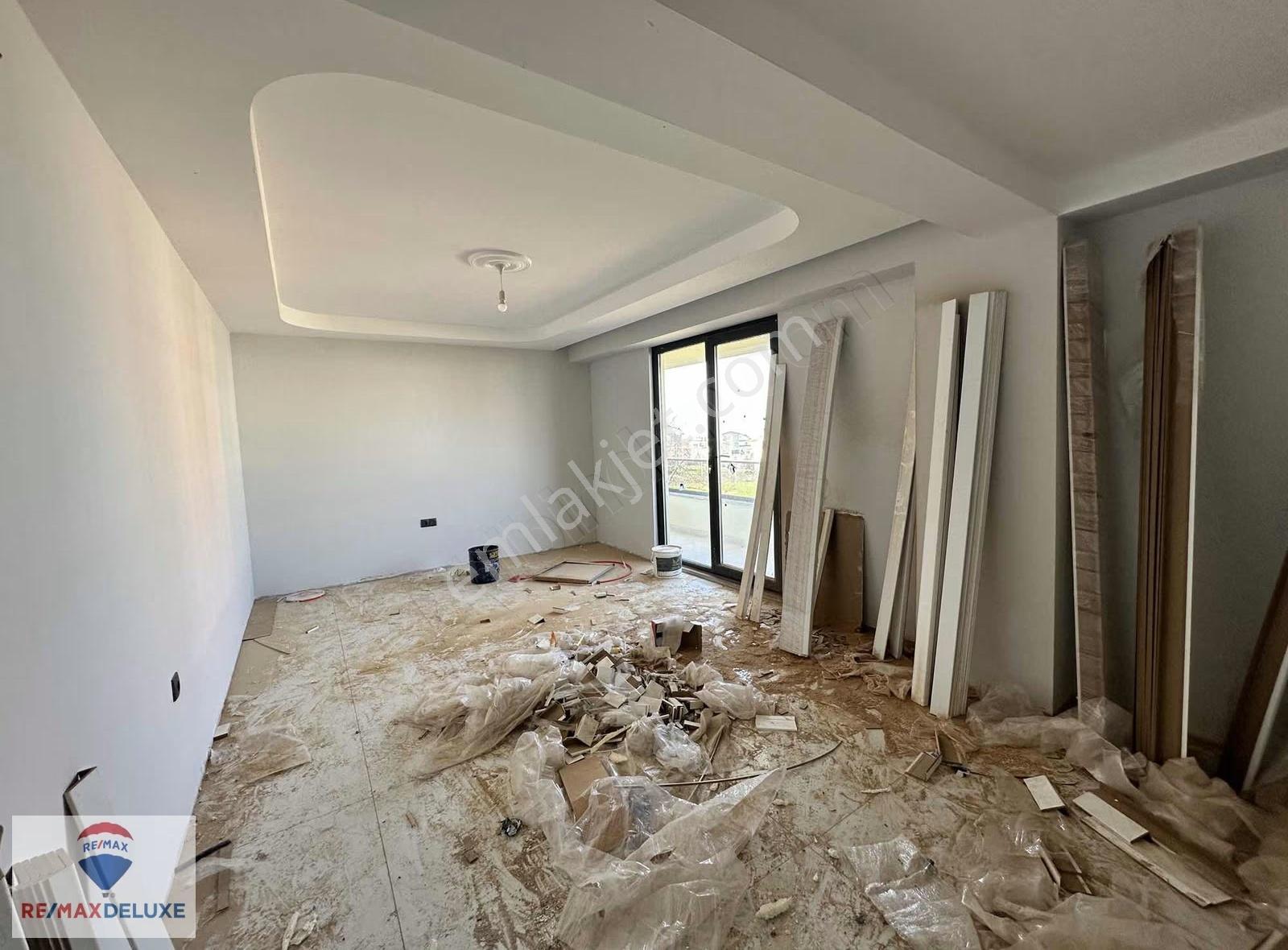 Yeşilyurtta Satılık 40 M2 Bahçe Kullanımlı 3+1 B.dubleks Daire - Görsel 3